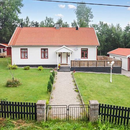 Ferienhaus Am Mycklaflon Екше Екстер'єр фото